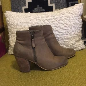 BP Side Zipper Booties